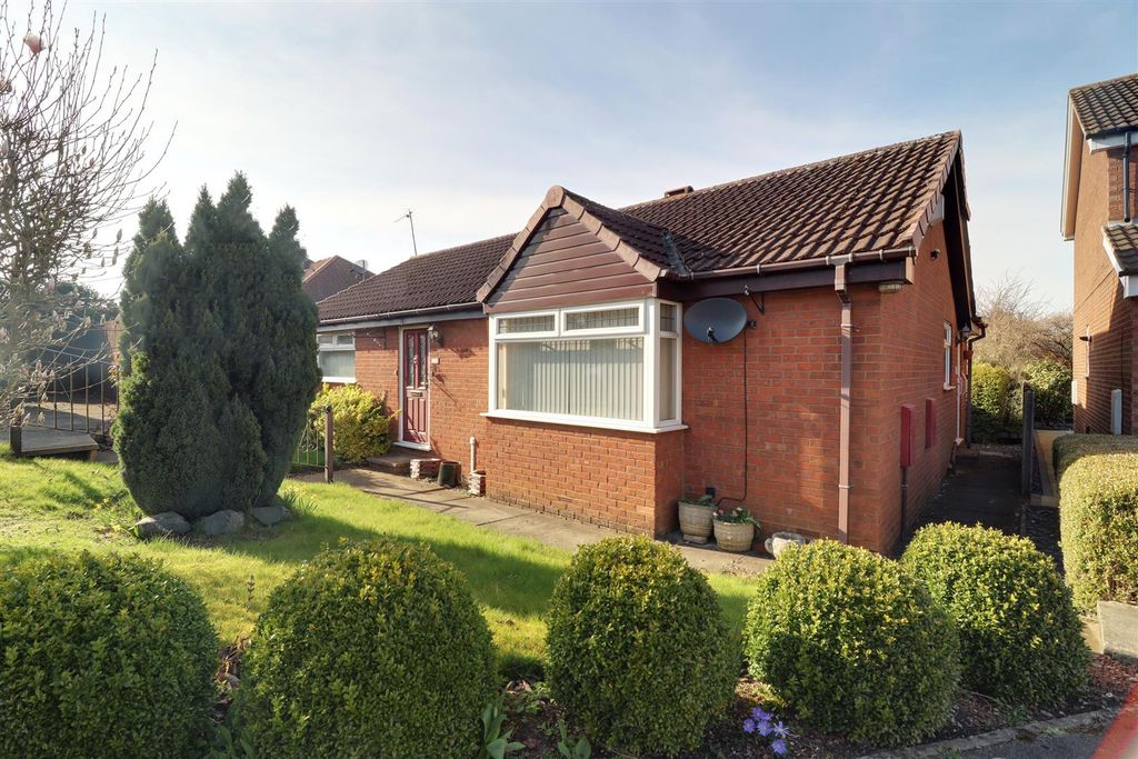 Property photo 1 of 16 Cam03303G0-Pr0274-Still0011.Jpg