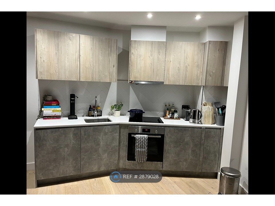 Property photo 3 of 9 Kitchen