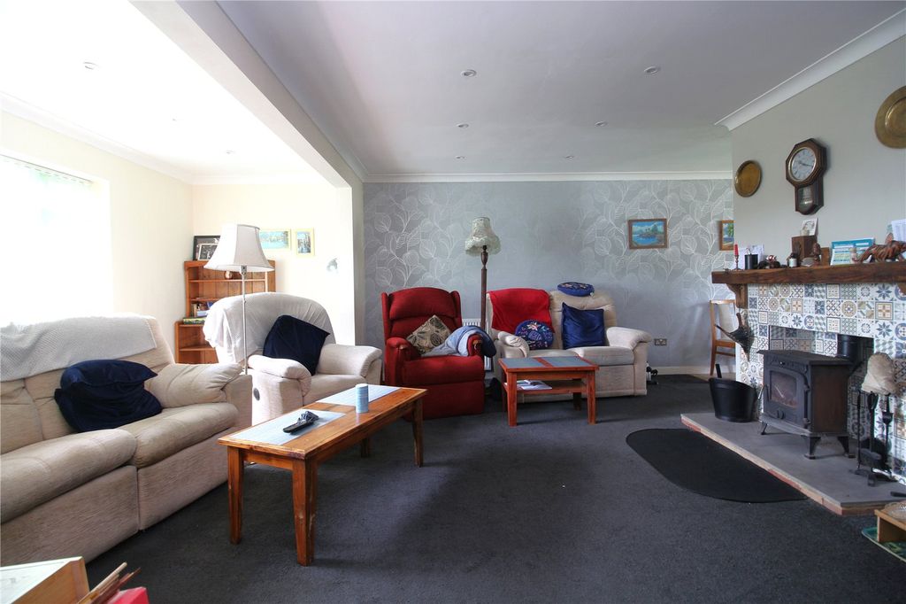 Property photo 3 of 10 Picture No. 13