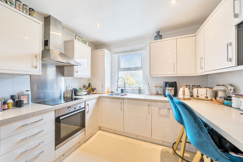 Property photo 3 of 12 Picture No. 12