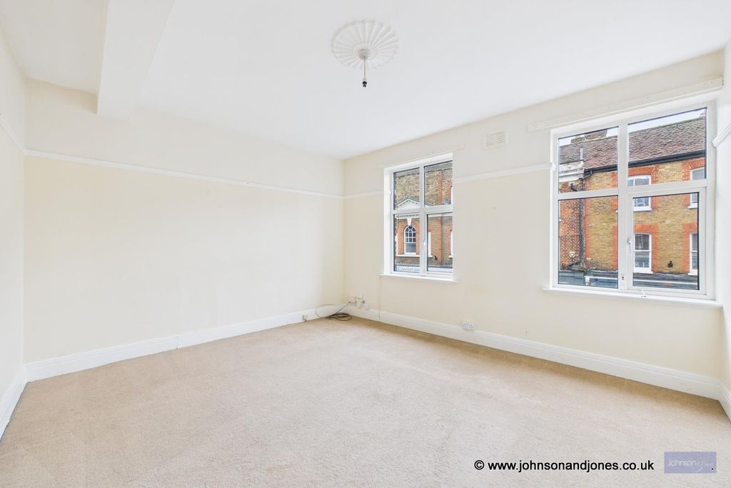 Property photo 2 of 9 2 Reception.Jpg