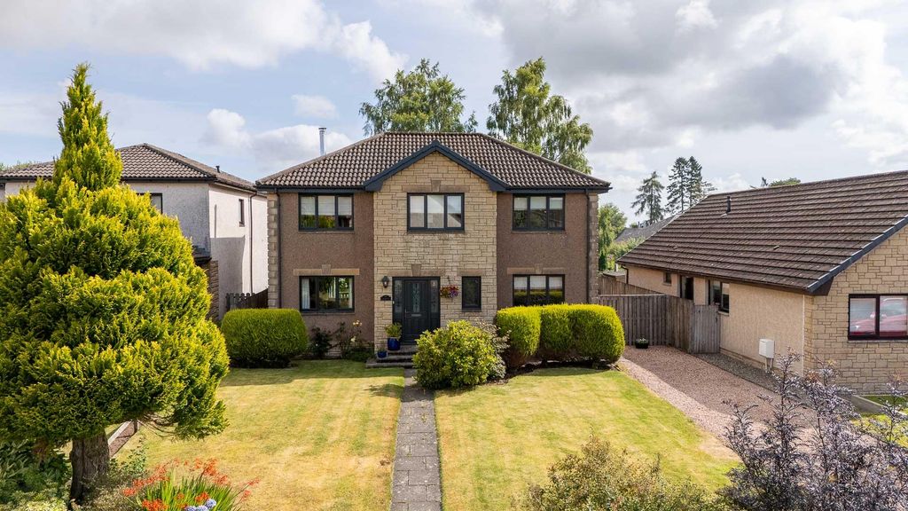 Property photo 1 of 42 56 Glenorchil View, Auchterarder - D-5.Jpg