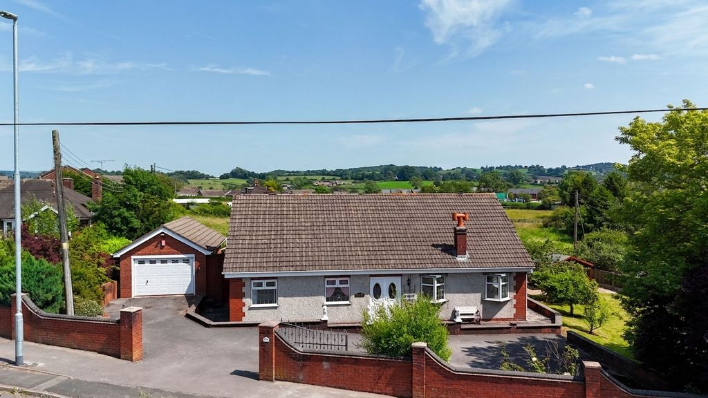 Property photo 1 of 37