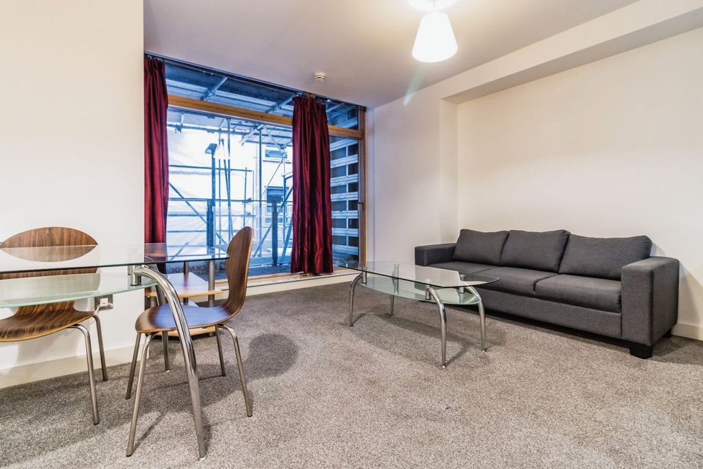 Property photo 2 of 12 Photo