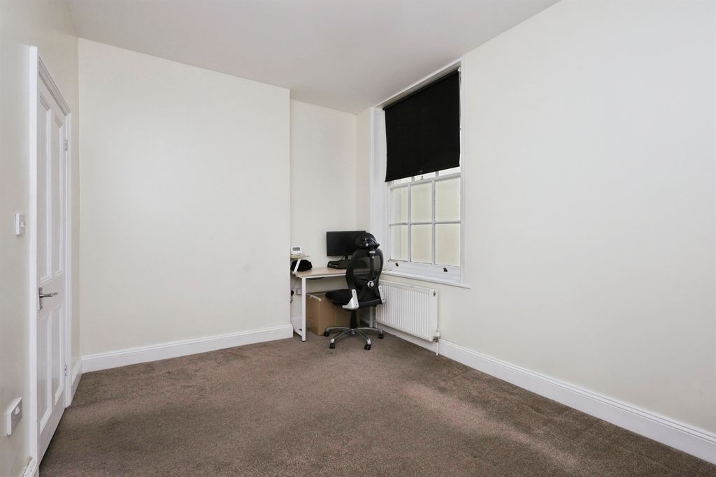 Property photo 3 of 6 Bedroom 2