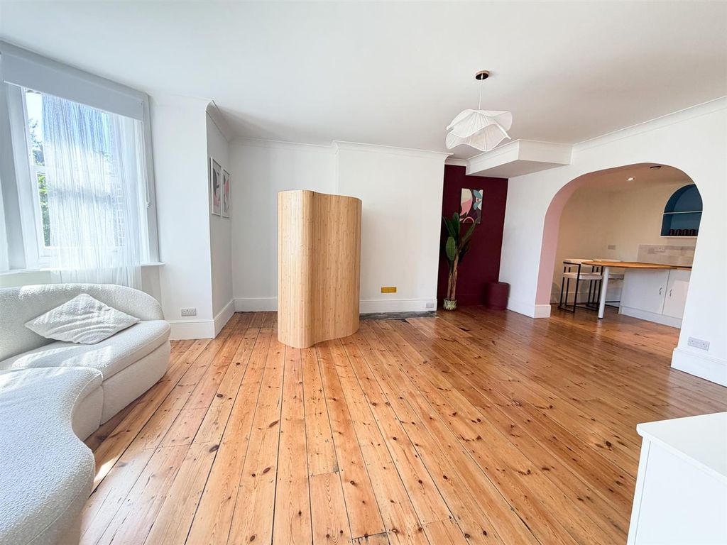 Property photo 2 of 14 Image00002-2.Jpg