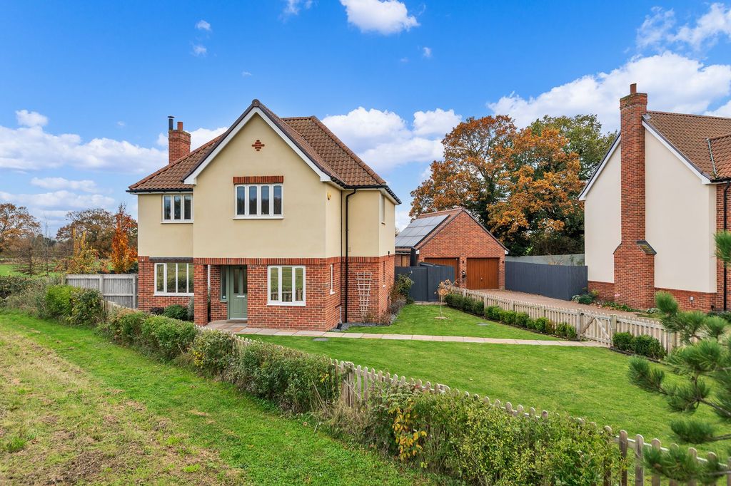 Property photo 1 of 28