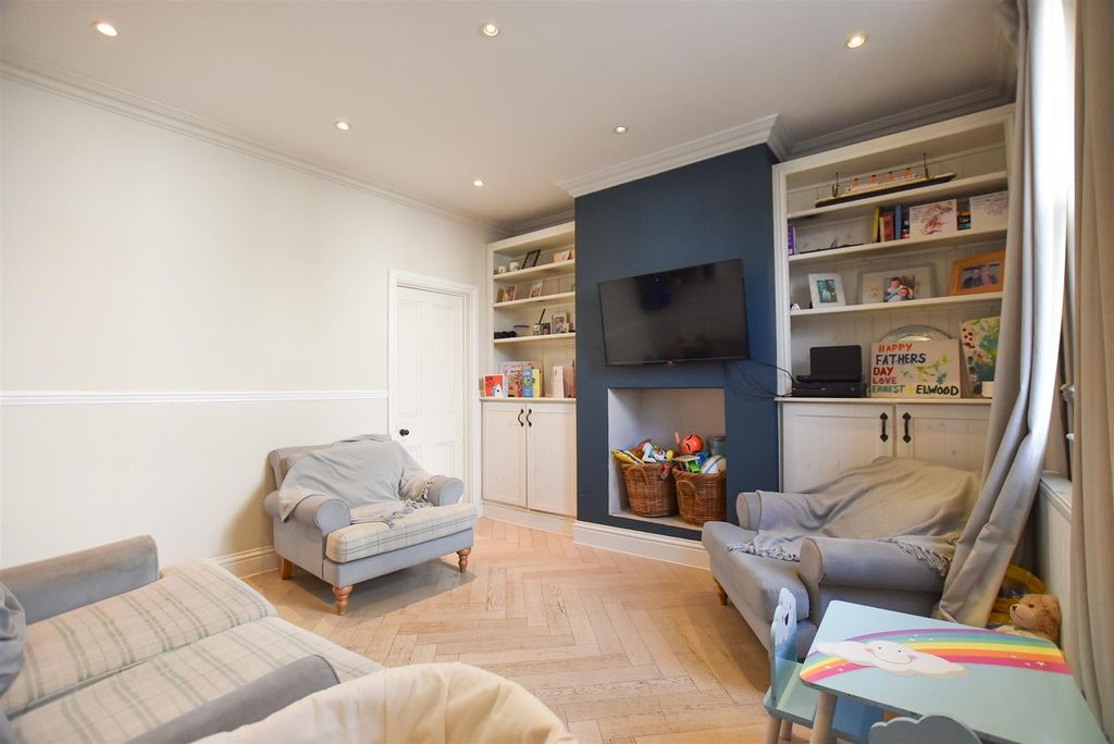 Property photo 2 of 13 Bush Row, Aylesford4.Jpg