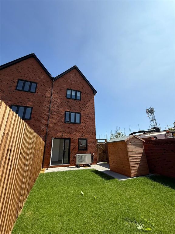 Property photo 2 of 12 4Fa65918-0678-46ba-B5Bb-Ef31223F4F77.Jpg