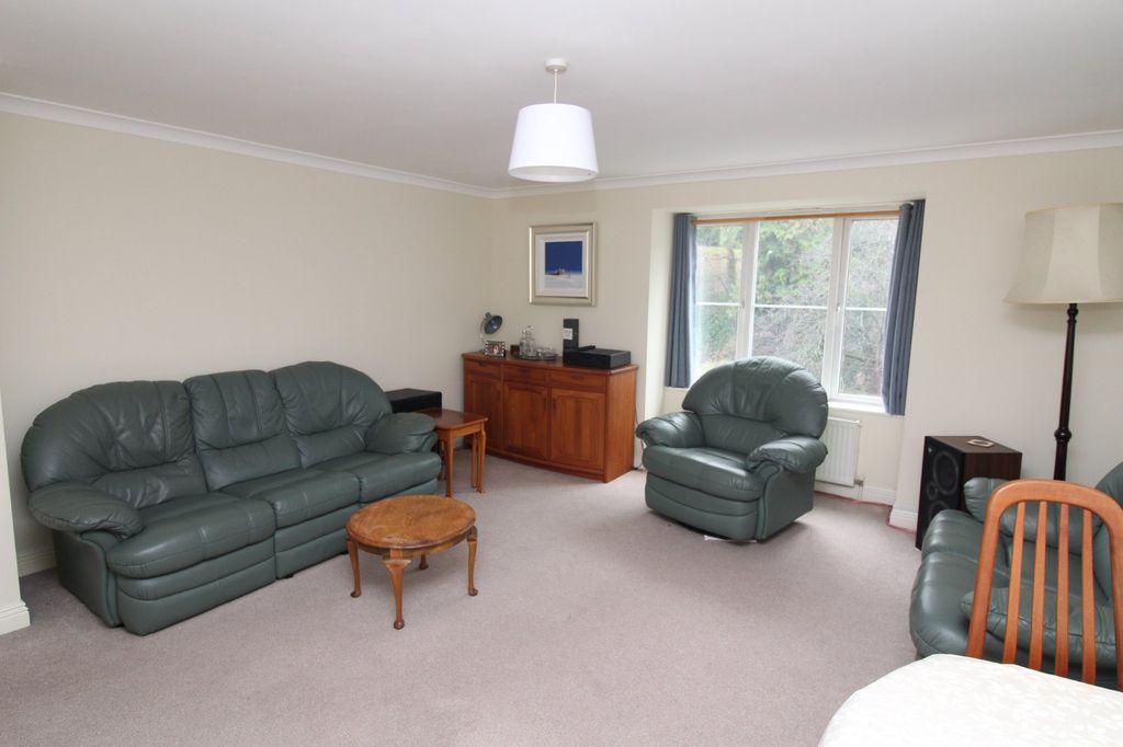 Property photo 3 of 7