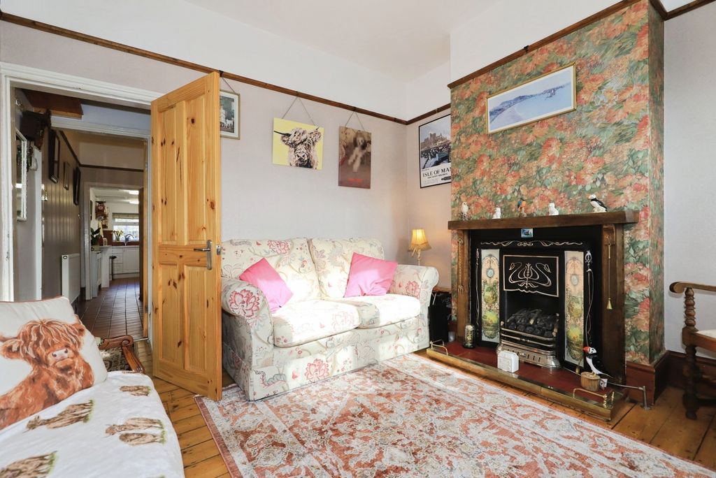 Property photo 3 of 20 Pbox-Img.Jpg