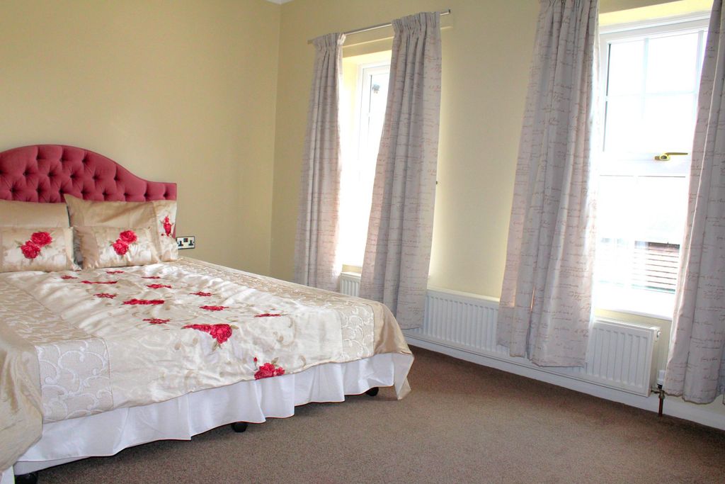 Additional image 18 of 5 bed detached house for saleKirton Road, Greetwell DN20