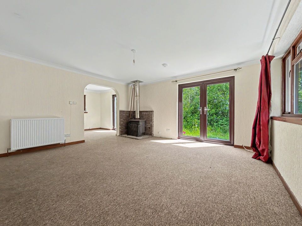 Property photo 3 of 25