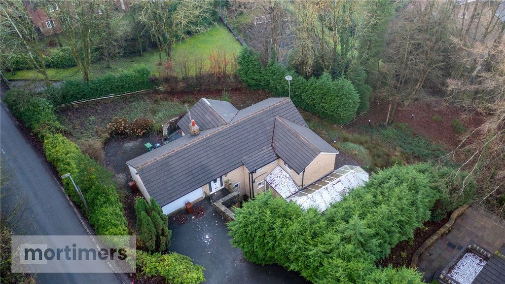 Property photo 1 of 8 External