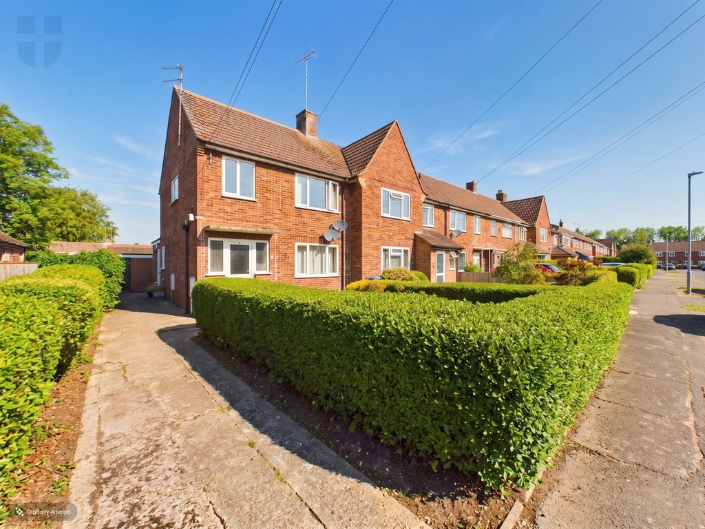 Property photo 1 of 7 Cam03852G0-Pr0761-Still020-001