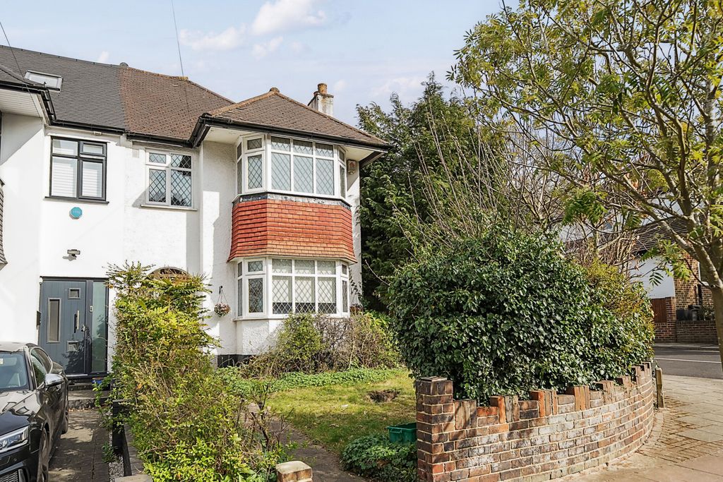 Property photo 1 of 13 External