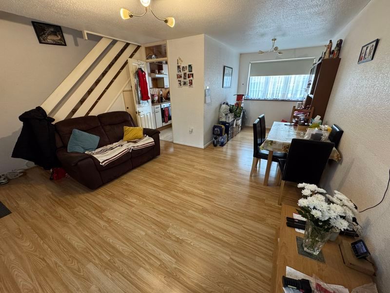 Property photo 3 of 11 Photo 7