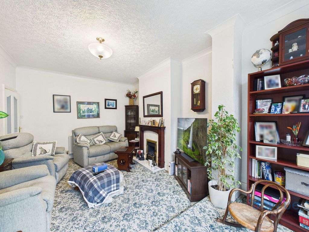 Property photo 3 of 23