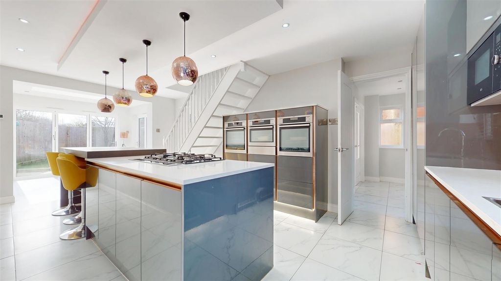 Property photo 2 of 21 03062026_142052.Jpg