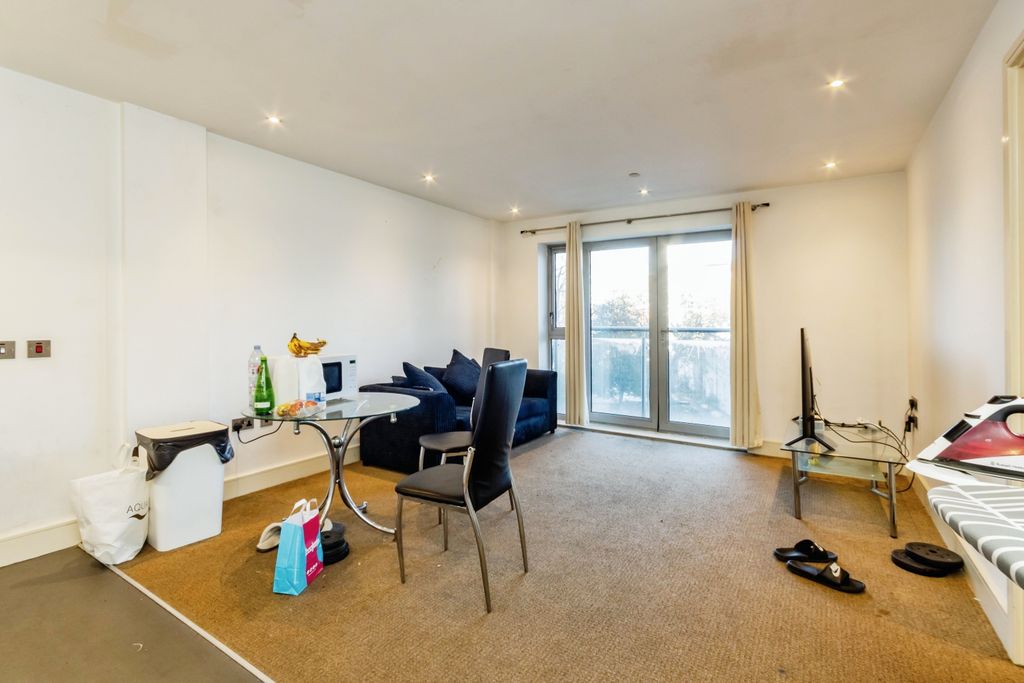 Property photo 3 of 11 Photography