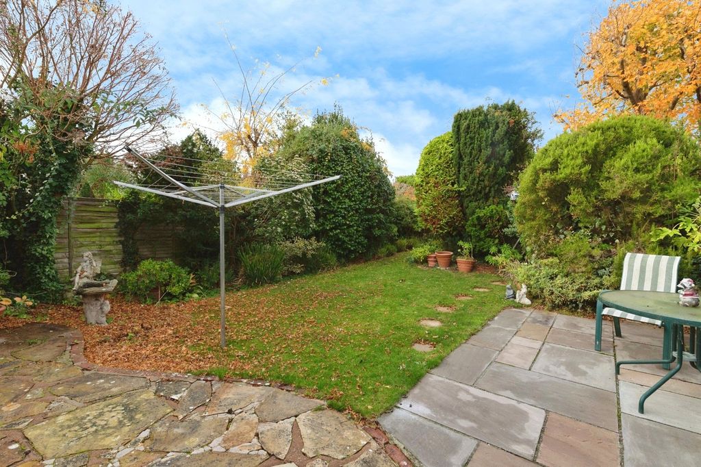 Property photo 3 of 16 Picture No. 23