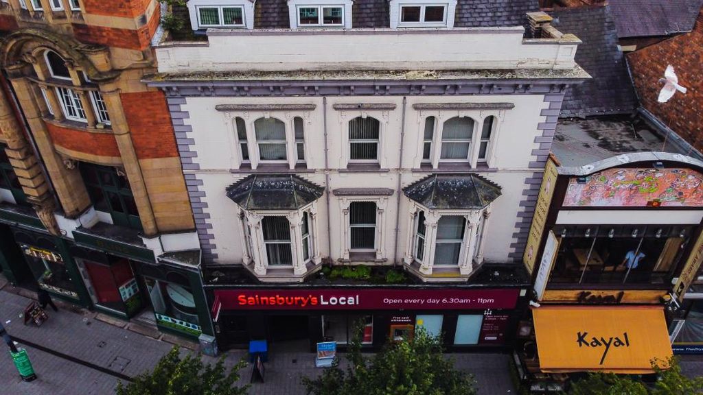 Property photo 1 of 5