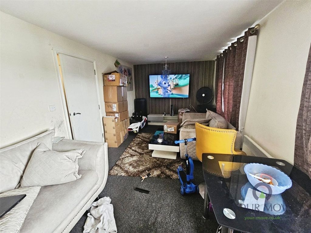 Property photo 2 of 10 Picture No. 13
