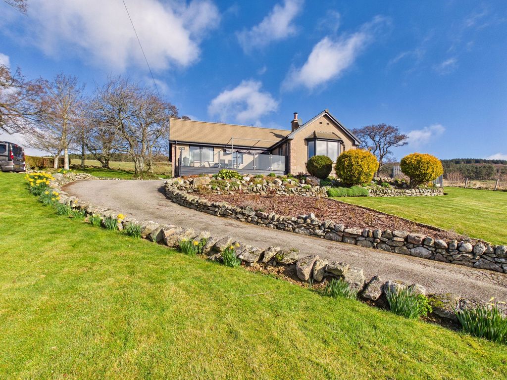 Property photo 1 of 40