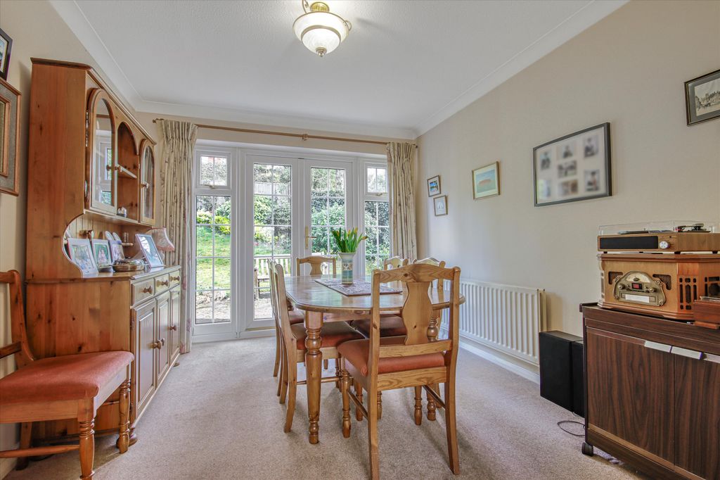 Property photo 3 of 16 Image