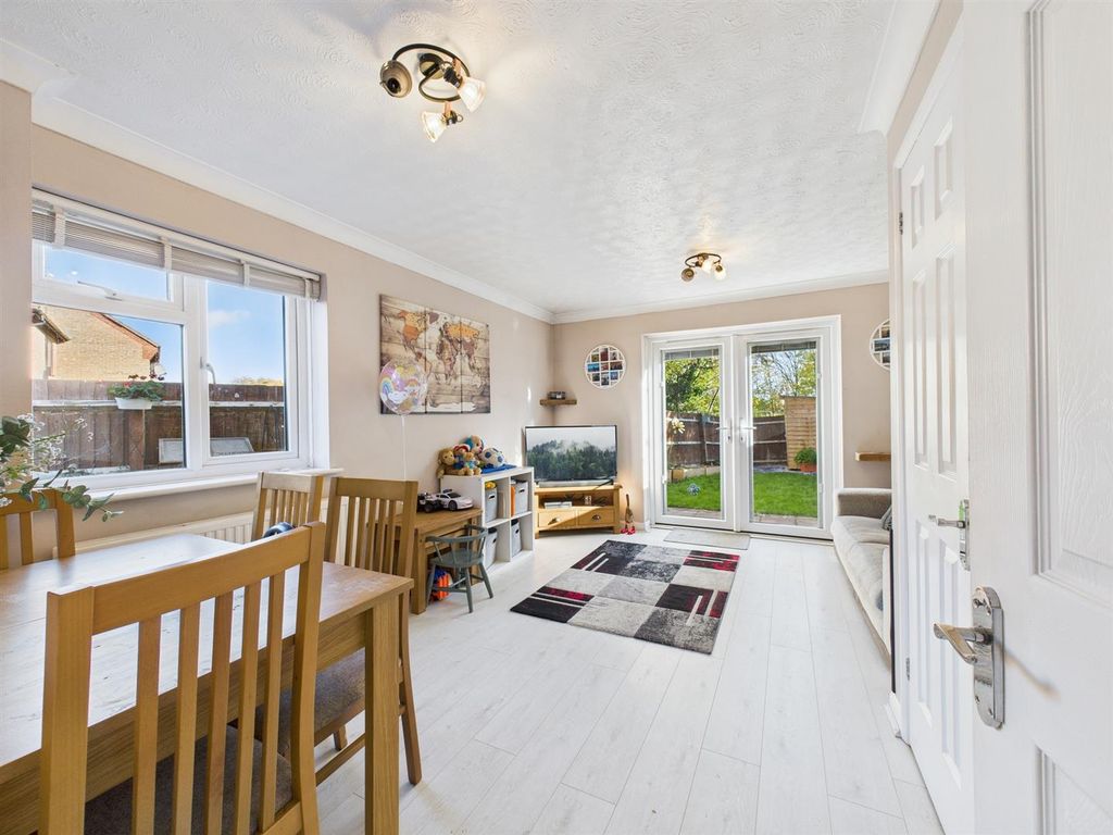 Property photo 3 of 13 Cam02435G0-Pr0063-Still007.Jpg