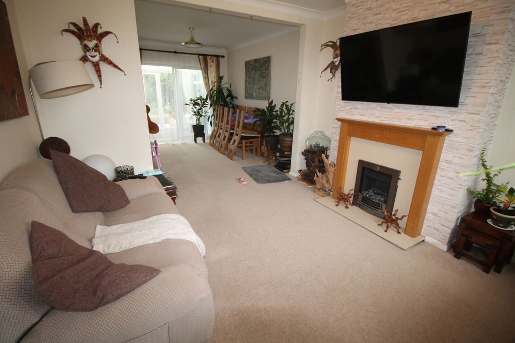 Property photo 3 of 15 Img_9213
