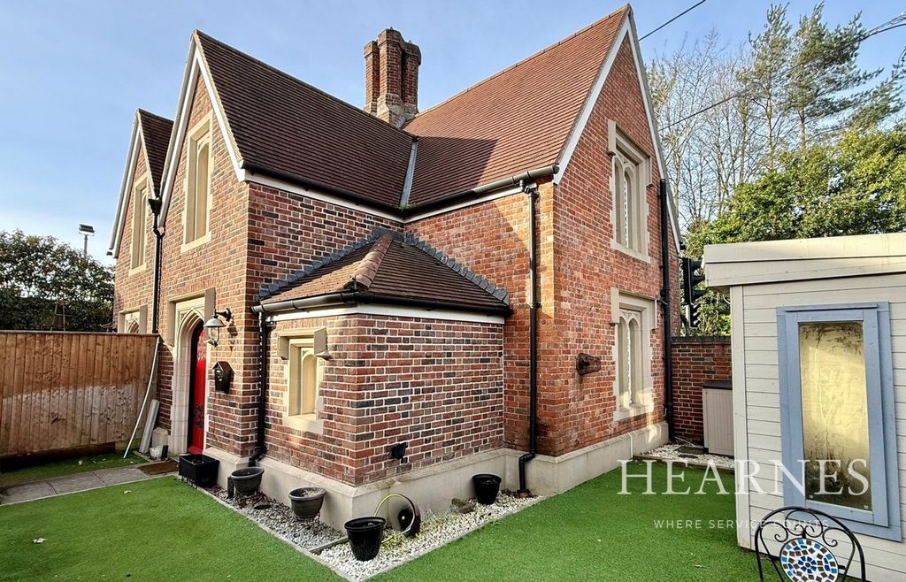 Property photo 1 of 22