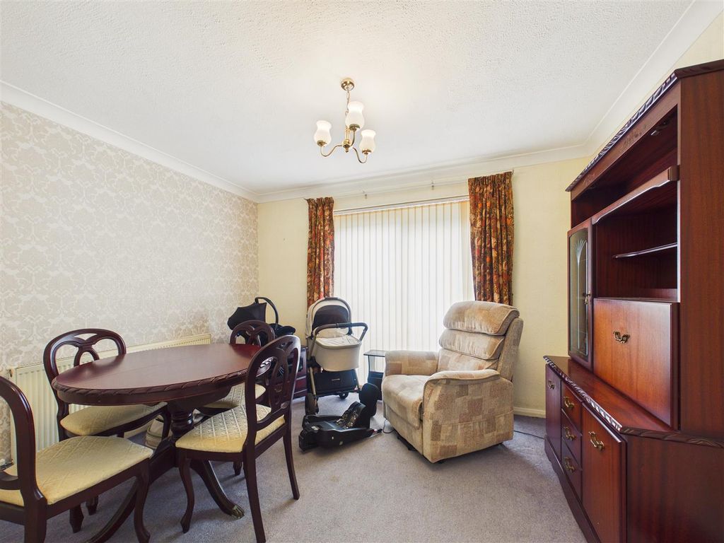 Property photo 3 of 9 Cam05451G0-Pr0121-Still007.Jpg