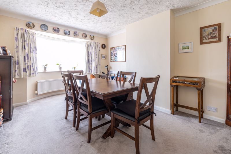 Property photo 3 of 19 Dining Room