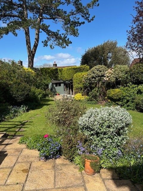 Property photo 2 of 21 Garden