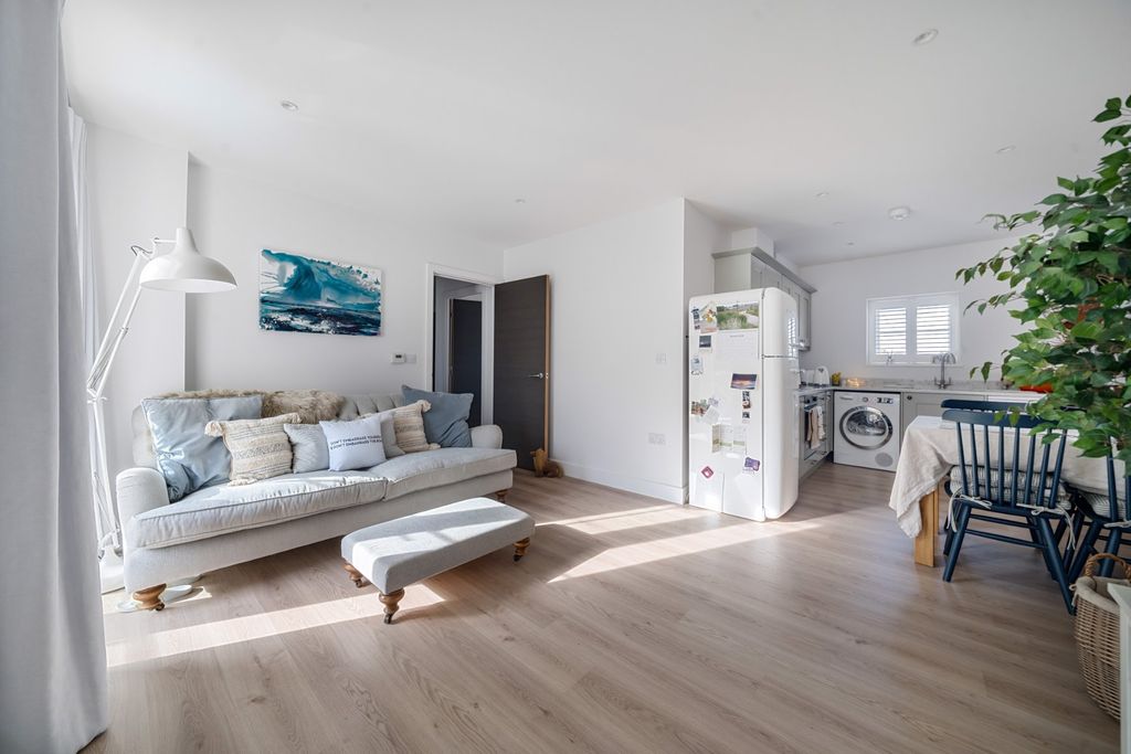 Property photo 3 of 17 Picture No. 09