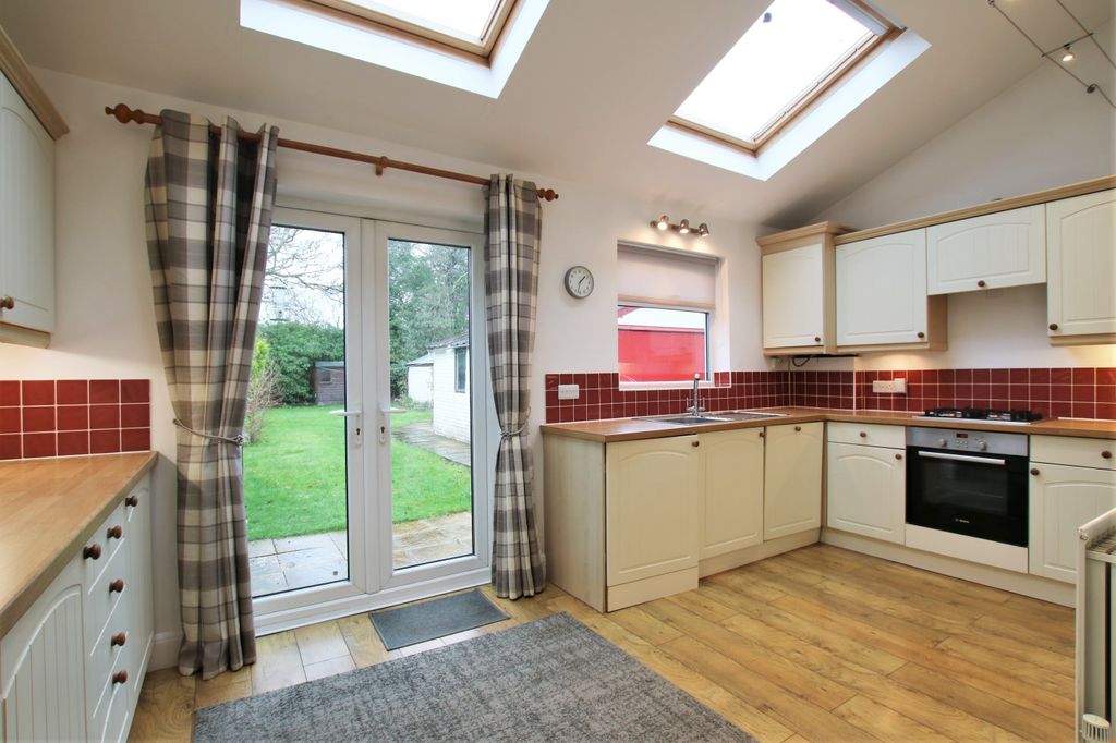 Property photo 2 of 10 Img_8158