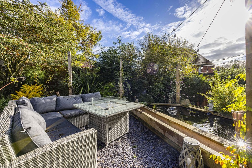 Property photo 3 of 24