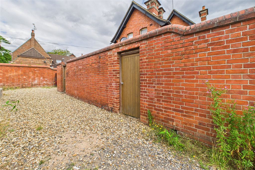 Property photo 2 of 10 Picture No. 10