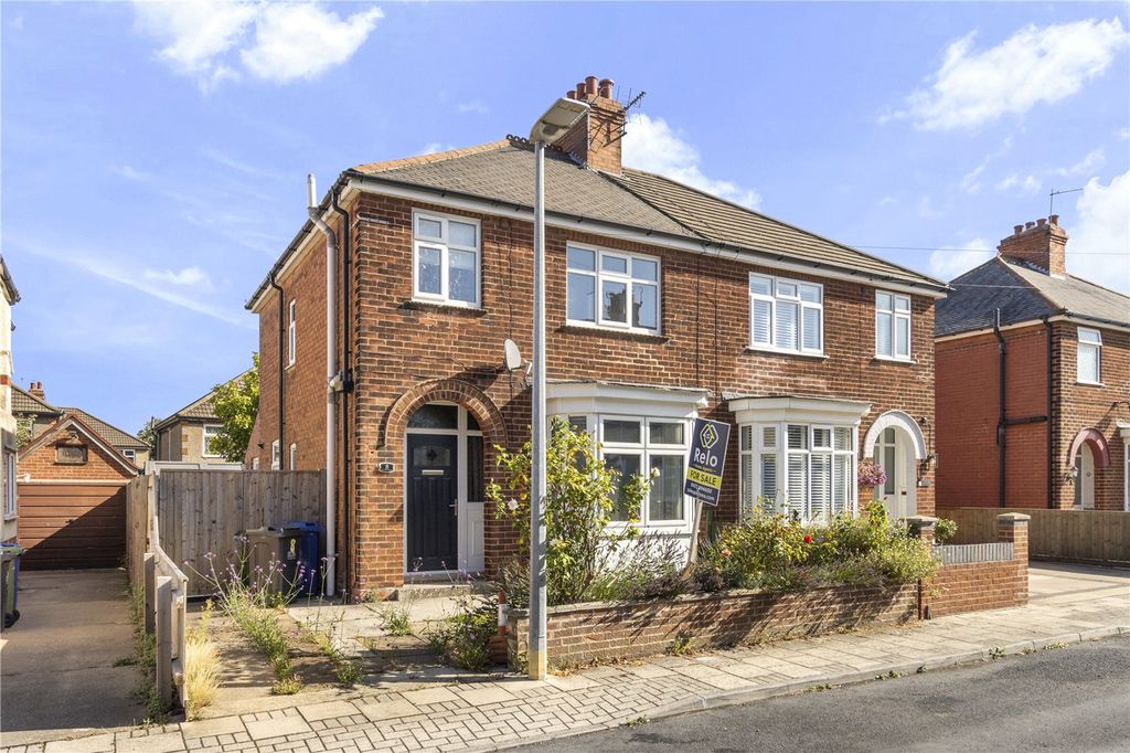 Property photo 1 of 29 Picture No. 32