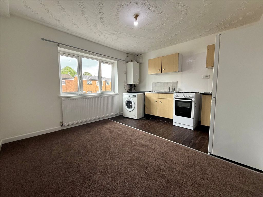Property photo 2 of 11 Picture No. 10