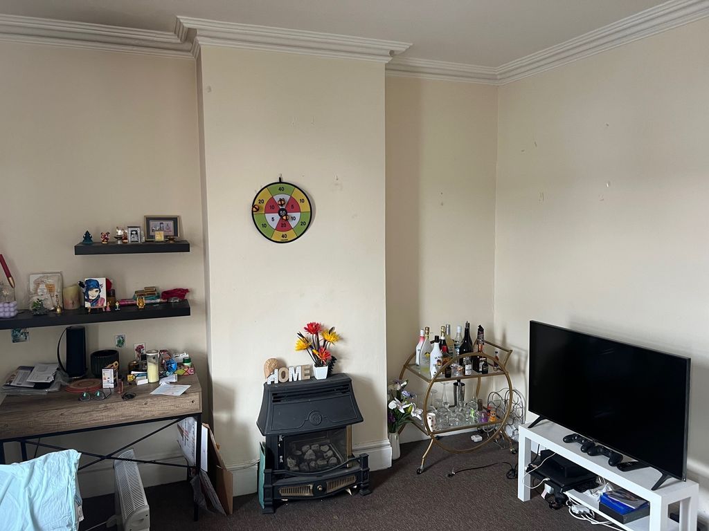 Property photo 2 of 3