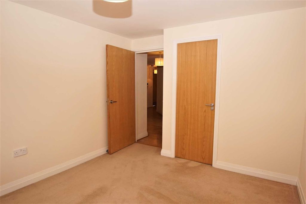 Property photo 2 of 14 Photo