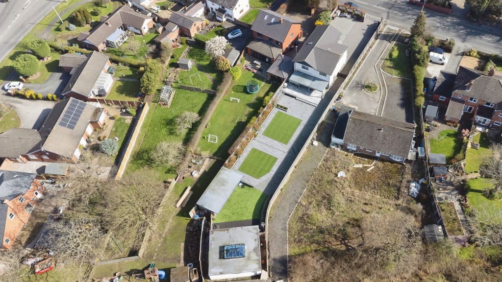 Property photo 3 of 25