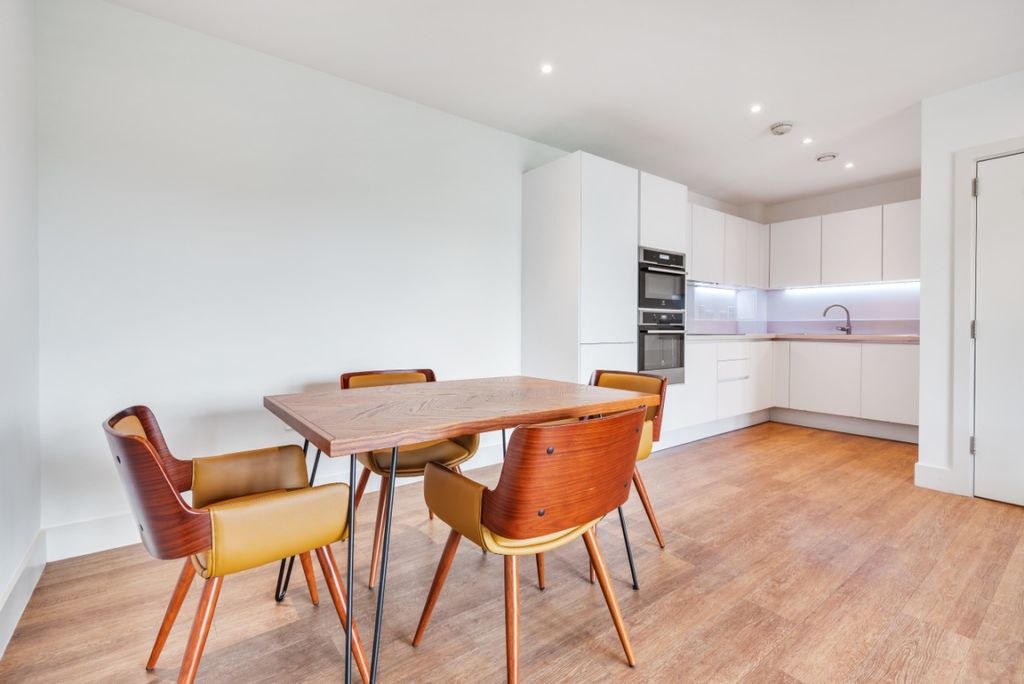 Property photo 3 of 11 1043262 (6)
