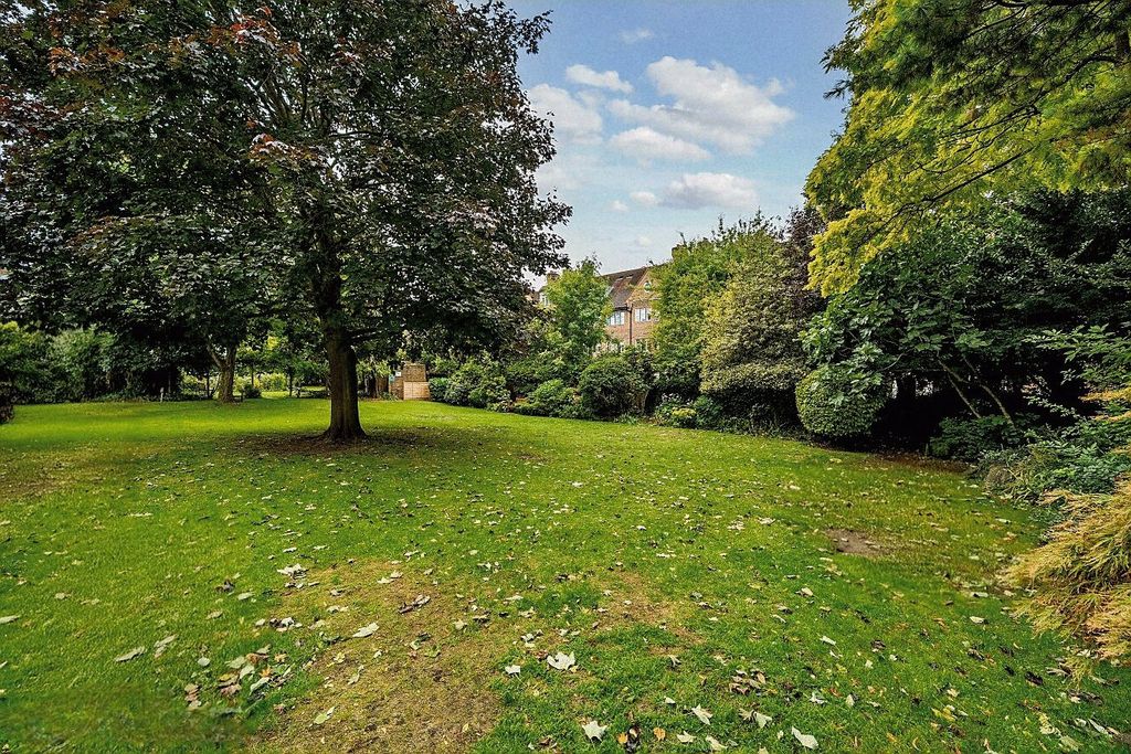 Property photo 2 of 12 Picture No. 02