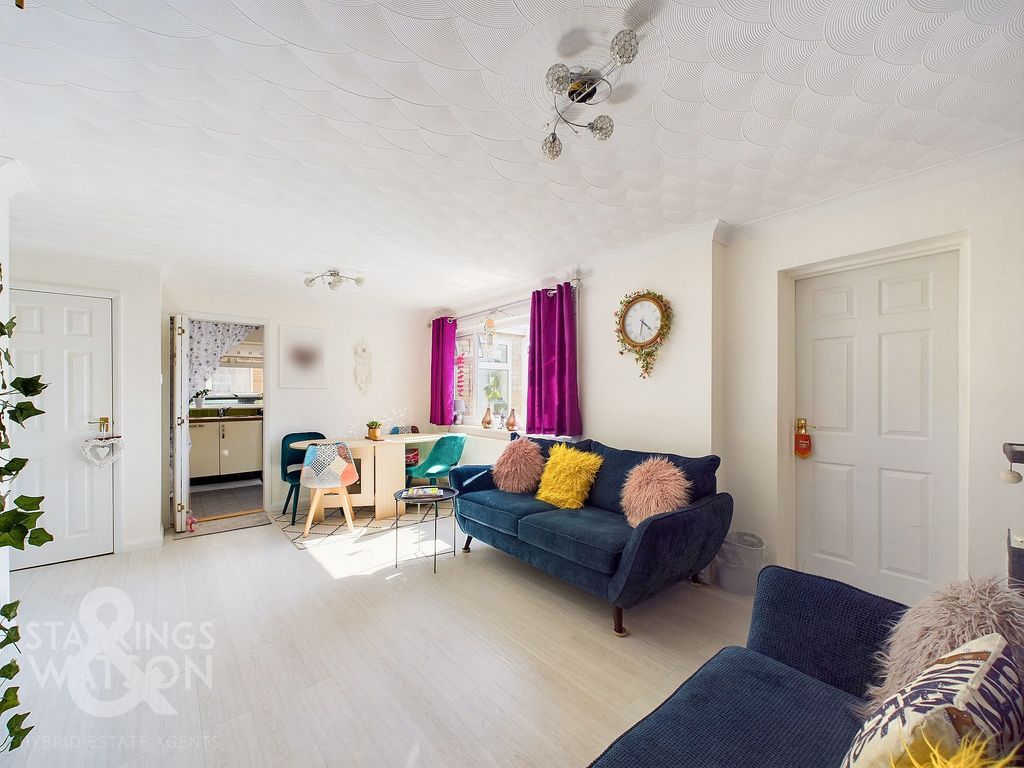 Property photo 3 of 18