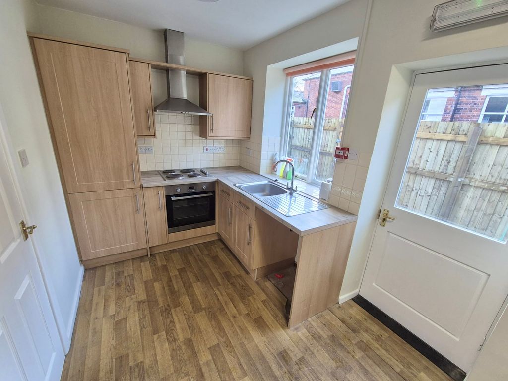 Property photo 2 of 12 Img_9899