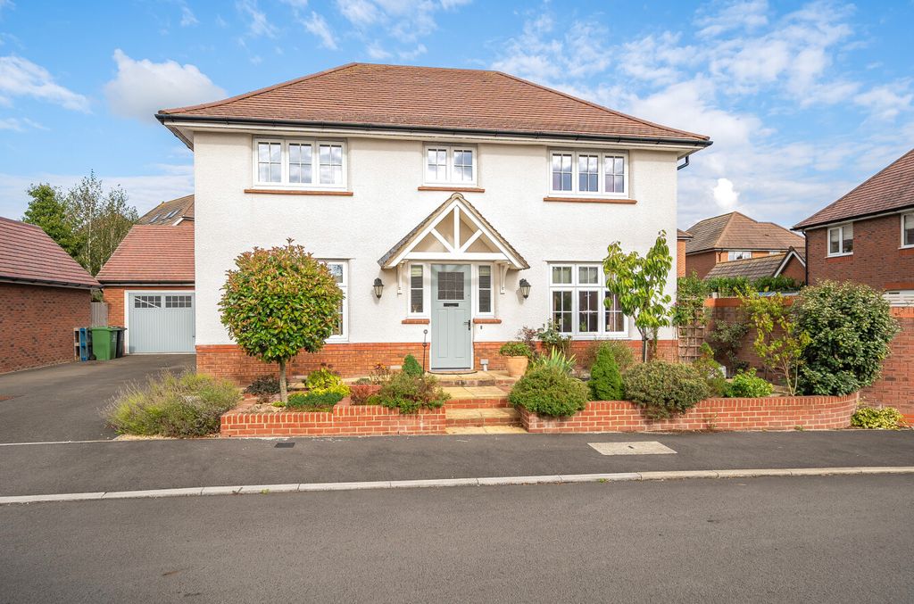 Property photo 1 of 23 11787341