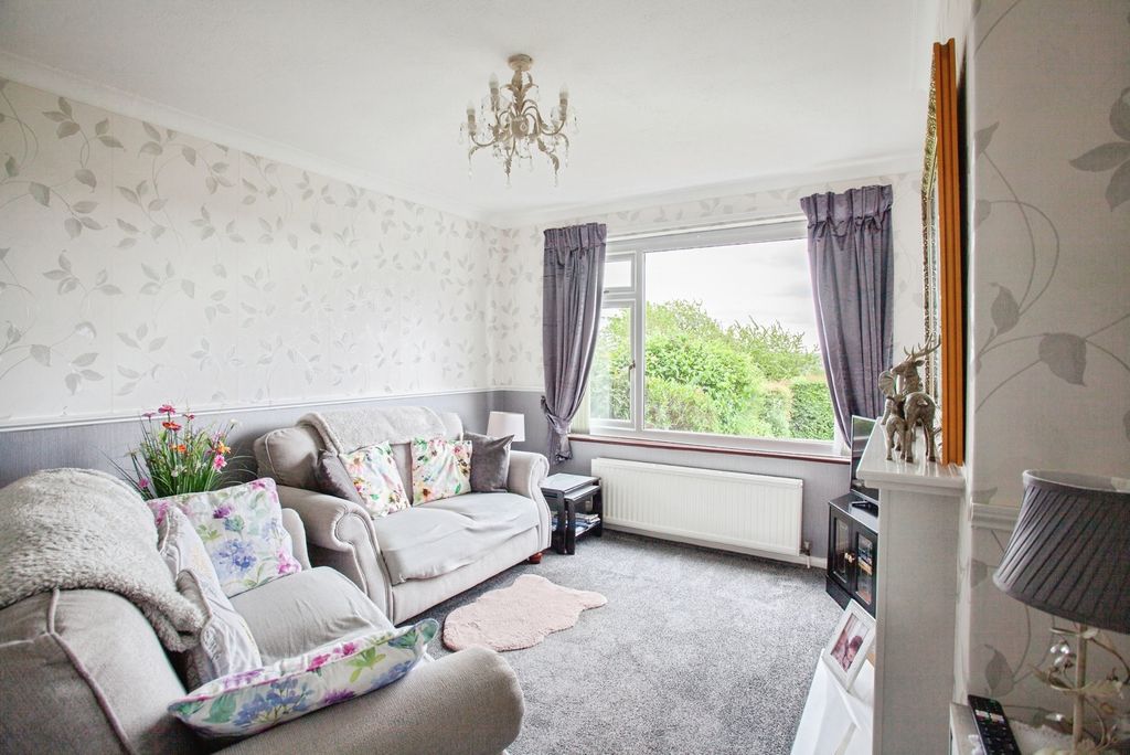 Property photo 3 of 26 Pbox-Img.Jpg